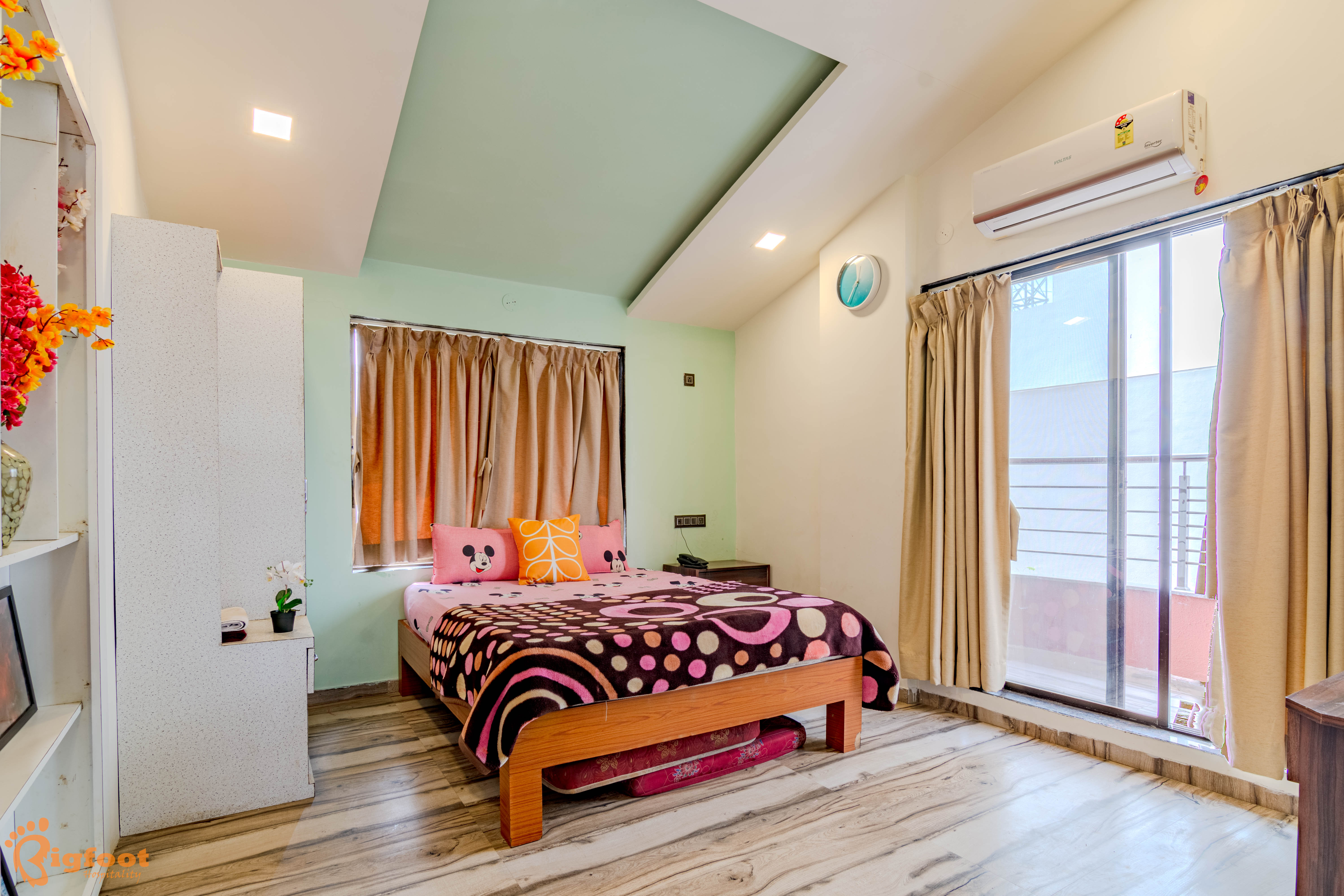 Premium Executive Room — gallery image 03